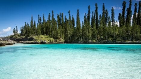 my-new-Caledonia-GettyImages-181070885-lagoon-of-new-caledonia